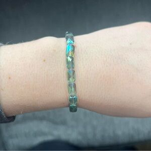 Green Rectangle Shaped Iridescent Stretch Bracelet